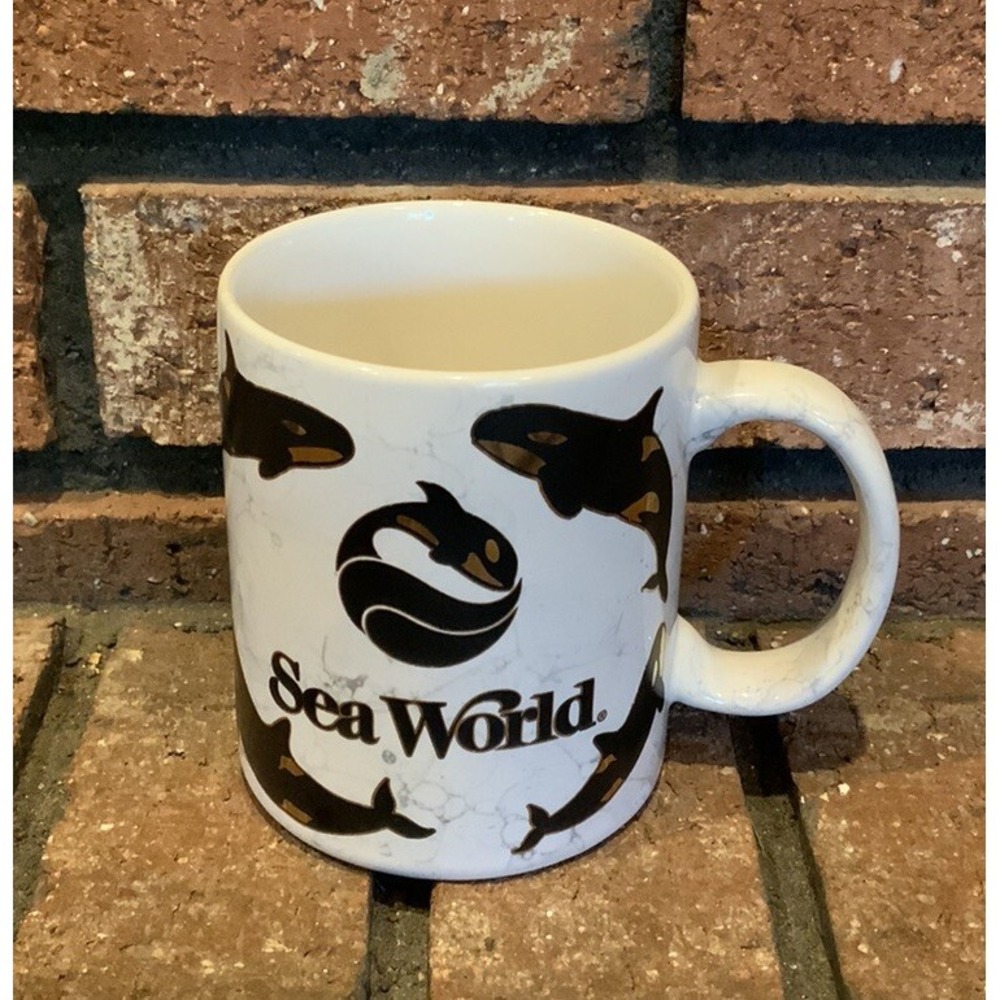 Vintage Sea World Black Gold Orca Whales Marbled Coffee Cup